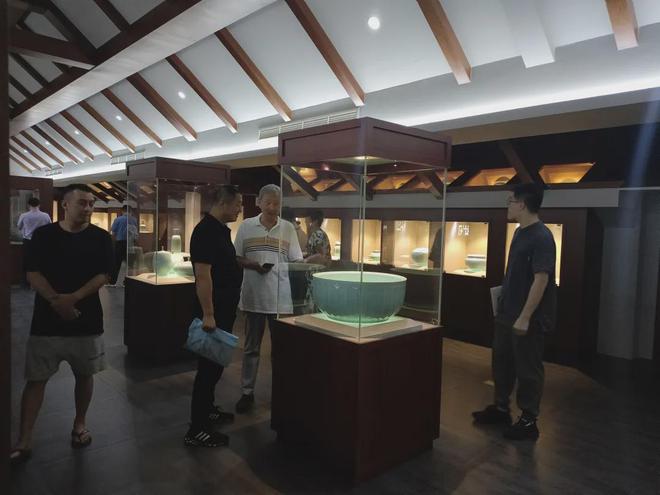 浙江省硅酸鹽學(xué)會智庫專家赴龍泉開展技術(shù)服務(wù)交流與展覽展示活動